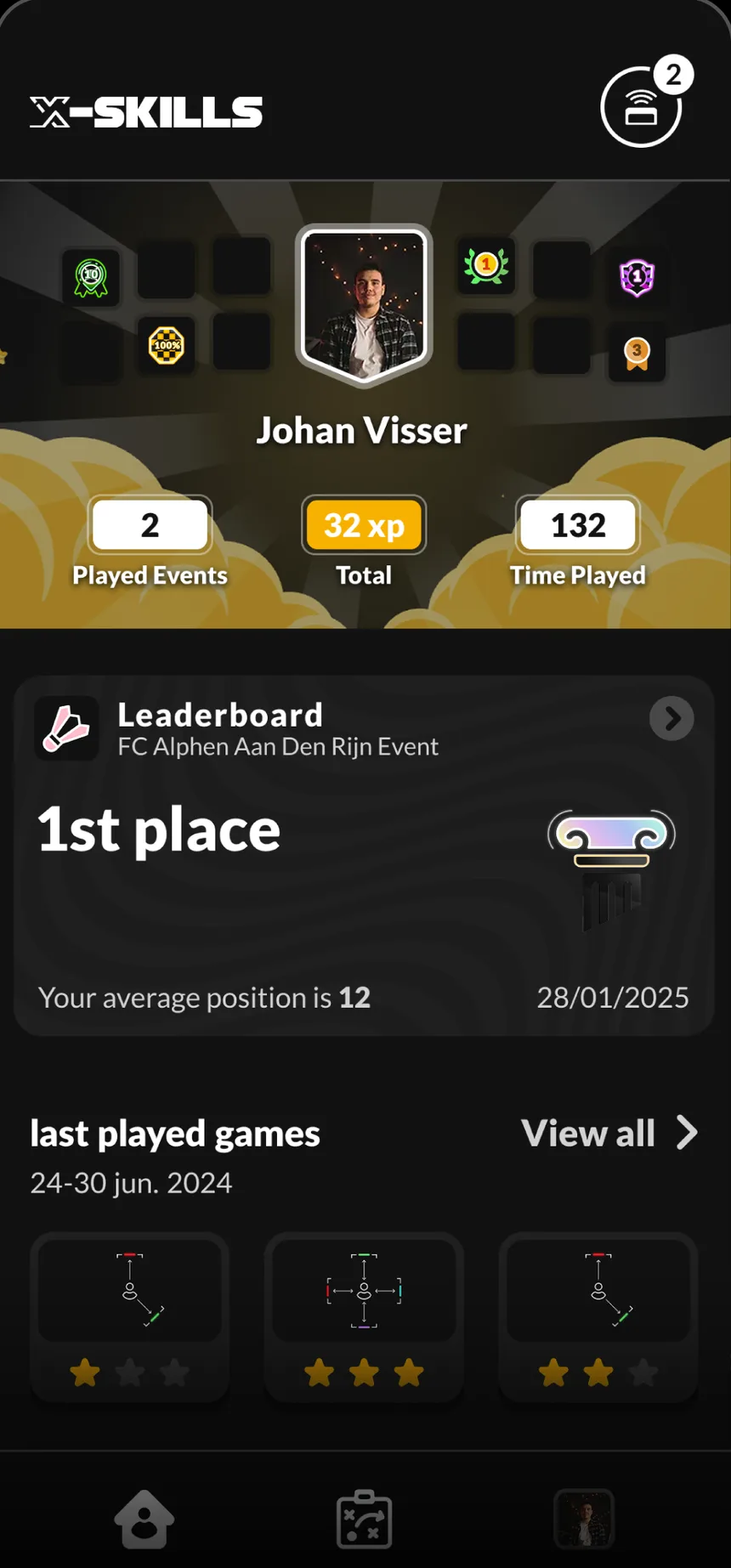 Het home-scherm van de X-Skills-app met XP, een leaderboardpositie en de laatst gespeelde games